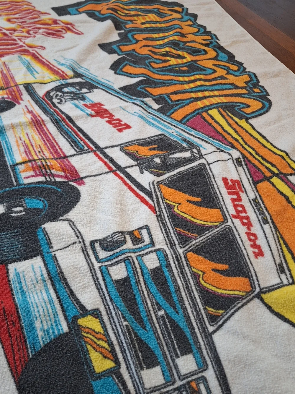 Vintage Snap-on Vantastic White Hot Graphic Beach Towel - Multicolor